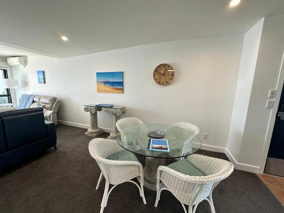 Luxury Beach Escape - 6 Adams Ave Mt Maunganui Mount Maunganui Eksteriør billede